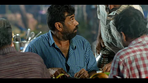 വീണ്ടും നാടന് ബിജു മേനോന്, കൂടെ നാട്ടിന്പുറത്തെ കല്യാണപ്പാട്ടും