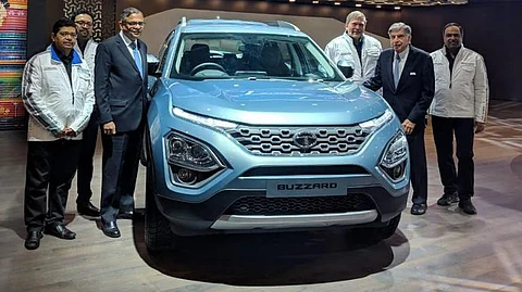 പുത്തൻ മോഡലുകളുമായി വിപണി കൈയടക്കാൻ ടാറ്റ