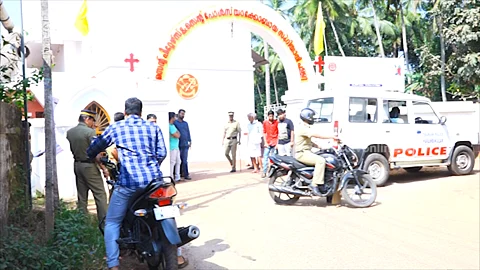 സഭാതര്ക്കം: സുപ്രീം കോടതിവിധി സമവായത്തിലൂടെ നടപ്പാക്കും; ശ്രമിക്കുന്നത് സംഘര്ഷം ഒഴിവാക്കാനെന്ന് മുഖ്യമന്ത്രി