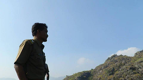 ഉണ്ട ചിത്രീകരണത്തിനായി വനംനശിപ്പിച്ചത് റിപ്പോര്ട്ട് ചെയ്ത ഉദ്യോഗസ്ഥന് വീണ്ടും സ്ഥലംമാറ്റം, പ്രതികാര നടപടി തുടരുന്നുവെന്ന് ആക്ഷേപം