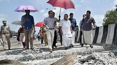 പാലാരിവട്ടം പാലം: ‘ഭാരപരിശോധന വേണ്ട’; പുനപരിശോധന ഹര്ജി നല്കി സര്ക്കാര്