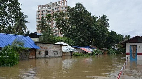 പ്രളയം: ആവാസ വ്യവസ്ഥയേക്കുറിച്ച് പഠിക്കാന് കമ്മിറ്റി; ദുരന്തകാരണങ്ങള് കണ്ടെത്താന് ഗൗരവത്തിലുള്ള പഠനമെന്ന് സര്ക്കാര്