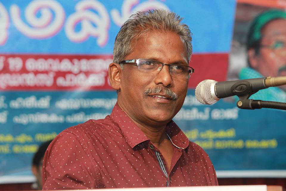 ശബരിമല: സിപിഎം ഹിന്ദുത്വ ഫാസിസ്റ്റുകള്ക്ക് വളം വെച്ചു കൊടുക്കുന്നു; മുഖ്യമന്ത്രി ഇടതുപക്ഷത്ത് ഒറ്റപ്പെട്ടു