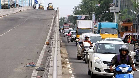പാലാരിവട്ടം പാലം പൊളിച്ച് പണിയാം, സുപ്രീം കോടതി അനുമതി