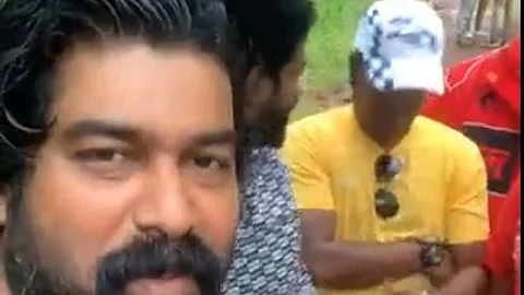 മൂന്ന് ജിഎന്പിസി ലോഡുമായി ജോജുവും അജിത്തും നിലമ്പൂരില്; ദുരിതാശ്വാസക്യാംപിലേക്ക് സ്വന്തം ലോഡുമായി ടൊവീനോയും