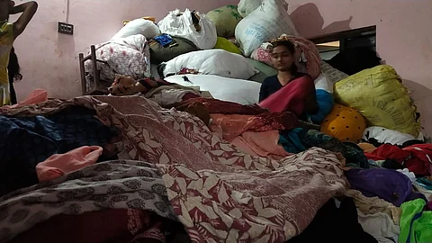 പുത്തുമല ദുരന്തബാധിതര്ക്ക് നല്കിയത് പഴംതുണി; മേപ്പാടി ക്യാമ്പ് കുപ്പത്തൊട്ടിയാക്കി; കെട്ടിക്കിടക്കുന്നവയില് പഴകിയ അടിവസ്ത്രങ്ങളും