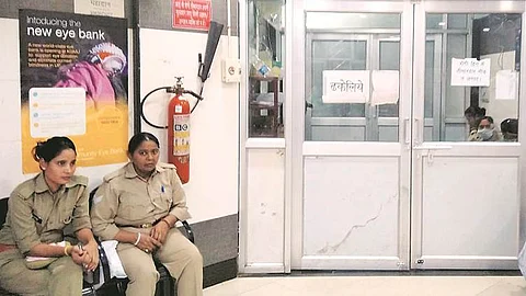 ഉന്നാവോ: പെണ്കുട്ടിയുടെ ചികിത്സ ലഖ്നൗവില് തന്നെ മതിയെന്ന് കുടുംബം; തുടരാമെന്ന് കോടതി