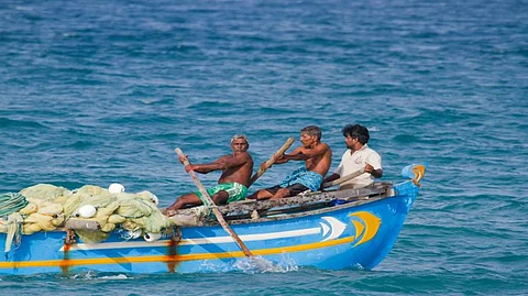 കേന്ദ്ര മത്സ്യബന്ധന ബില്ല്: ‘മത്സ്യത്തൊഴിലാളി വിരുദ്ധം’; സംസ്ഥാനങ്ങളുടെ തീരം കേന്ദ്രം പിടിച്ചെടുക്കുന്നെന്ന് സംഘടനകള്