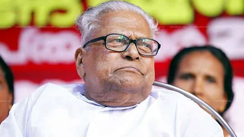 വി എസ് അച്യുതാനന്ദന് 