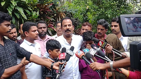 കുട്ടികളെ രക്ഷിക്കുന്നതിനിടെ മരിച്ച അബ്ദുള് റസാഖിന്റെ കുടുംബത്തിന് സഹായവുമായി മോഹന്ലാല്; മക്കളുടെ വിദ്യാഭ്യാസം ഏറ്റെടുത്തു