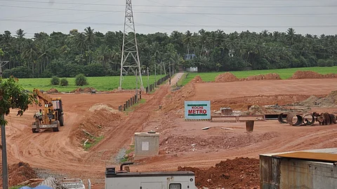 ‘ചൂര്ണിക്കരയിലെ വെള്ളപ്പൊക്കം മെട്രോ സൃഷ്ടി’’; വീടുകളില് വെള്ളം കയറുന്നത് അശാസ്ത്രീയ നിര്മ്മാണം മൂലമെന്ന് പഞ്ചായത്ത്