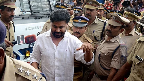 കര്ശന ഉപാധികളോടെ പോലും ദിലീപിന് ദൃശ്യങ്ങള് നല്കരുത്; പ്രതികളെ കാണിക്കുന്നതില് തടസ്സമില്ലെന്നും നടി