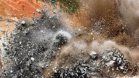 സര്ക്കാര് ഭൂമികളിലും അനധികൃത ഖനനം; വിജിലന്സിന്റെ ഓപ്പറേഷന് ഹണ്ടില് വെളിപ്പെട്ടത് വന് വെട്ടിപ്പ്