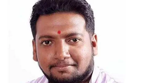 കള്ളനോട്ടടി യന്ത്രവുമായി പിടിയിലായ മുന് യുവമോര്ച്ച നേതാവ് ജാമ്യത്തിലിറങ്ങി വീണ്ടും അച്ചടി തുടങ്ങി; ഒടുവില് അറസ്റ്റില്