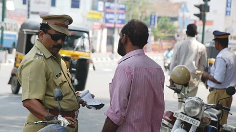 ‘പിഴ കൂട്ടുകയല്ല, നിയമം കര്ശനമായി നടപ്പാക്കുകയാണ് വേണ്ടത്’; മോട്ടോര് വാഹന നിയമഭേദഗതിക്കെതിരെ സിപിഐഎം