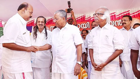 പാലാ ഫലം: ‘ മെക്ക’യില് ‘ഡക്ക്’ന്ന് എം എം മണി; വിക്കറ്റ് പോയെന്ന് കാനം