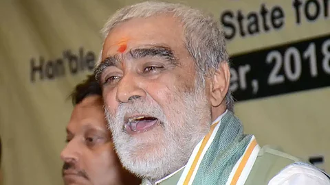 ‘ക്യാന്സര് മരുന്നിനായി ഗോമൂത്രം’; ആയുഷ് മന്ത്രാലയം പഠനം നടത്തുന്നുവെന്ന് ബിജെപി മന്ത്രി