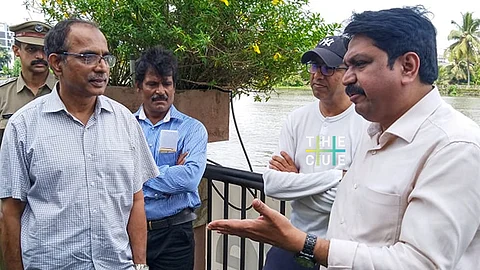 മരട്: മൂന്ന് മാസത്തിനകം കുറ്റക്കാരെ പിടിക്കുമെന്ന് എഡിജിപി തച്ചങ്കരി