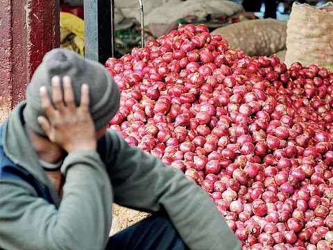 പറ്റ്നയില് നിന്ന് കവര്ന്നത് 8.2 ലക്ഷത്തിന്റെ സവാള, നാസിക്കില് നിന്ന് ഒരു ലക്ഷത്തിന്റേത്; വന് വിലക്കയറ്റത്തിനിടെ ഉളളി മോഷണം