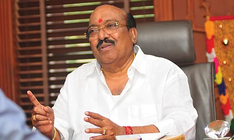 സി പി സുഗതന് കടലാസ് പുലി, നവോത്ഥാനവുമായി മുന്നോട്ടെന്ന് വെള്ളാപ്പള്ളി നടേശന്