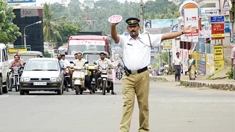റോഡിലെ പിഴ, മോട്ടോര് വാഹന ഭേദഗതി നിയമനത്തിലെ ഭേദഗതി എന്തൊക്കെ?