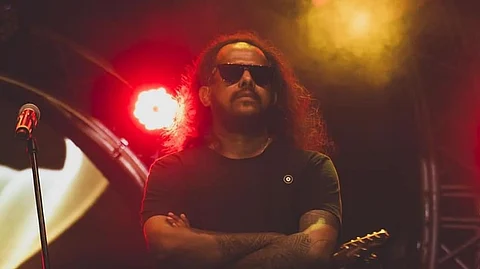 ഒറിജിനൽ ഗാനം എന്ന പ്രയോഗം തന്നെ ഒരു വിരോധാഭാസം