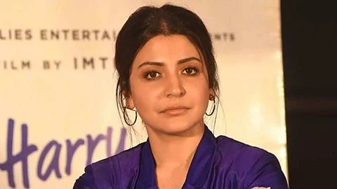 ‘സ്വയം പര്യാപ്തയാണ്, സ്വതന്ത്ര വ്യക്തിയും’; മൗനം ബലഹീനതയായി കാണരുതെന്നും അനുഷ്ക; ആരോപണങ്ങള്ക്ക് എണ്ണിയെണ്ണി മറുപടി