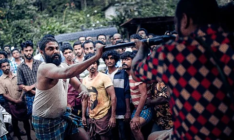 ജല്ലിക്കട്ടിലെ മഹിഷ പുരുഷാരം