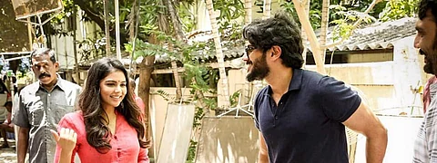 ദുല്ഖറും കല്യാണിയും ശോഭനയ്ക്കും സുരേഷ് ഗോപിക്കുമൊപ്പം ,അനൂപ് സത്യന് ചിത്രത്തിന് തുടക്കം