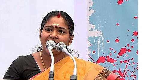 ‘കളി തുടങ്ങാന് പോവുകയാണ്, ഒന്നാം തരം കളിക്കാരുണ്ട്’, ഗോളുകള് തടുക്കാന് ശേഷിയുള്ള യുവനിര മറുപക്ഷത്തില്ലെന്നും ശോഭ സുരേന്ദ്രന്