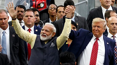 ഹൗഡി മോഡി സ്പോണ്സര്ക്ക് ഇന്ധന ഇറക്കുമതി കരാര്; യുഎസ് കമ്പനിയുമായുള്ള വമ്പന് ഉടമ്പടി വിവാദത്തില്