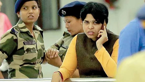 ‘നാളെ ശബരിമലയിലെത്തും’; എന്ത് സംഭവിച്ചാലും പൂര്ണ ഉത്തരവാദിത്തം സര്ക്കാരിനെന്നും തൃപ്തി ദേശായി