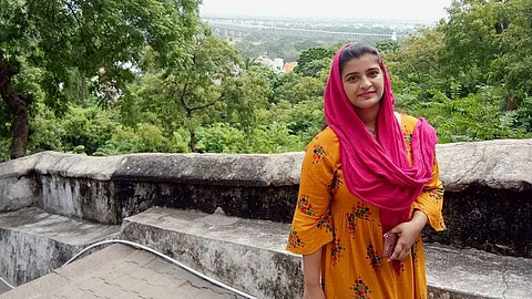 ‘സ്ത്രീകളെ ബഹുമാനിക്കാന് പഠിക്കൂ, വീട്ടില് ഭാര്യയും അമ്മയുമില്ലേ’; ഫോട്ടോയ്ക്ക് അശ്ലീല കമന്റിന് നടി ശാലു കുര്യന്റെ മറുപടി