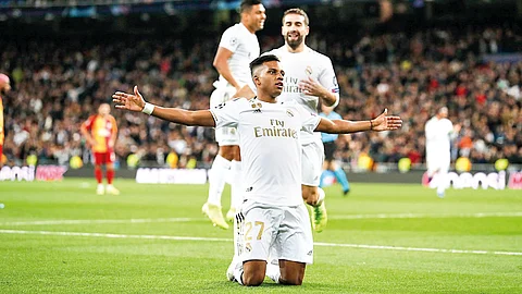 ചാംപ്യന്സ്ലീഗ് ഹാട്രിക്കുമായി റൊഡ്രീഗോ ഗോസ്; 18കാരന് ബ്രസീലിന്റെ ഭാവി താരമെന്ന് ആരാധകര്