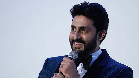 തൊഴില്രഹിതനെന്ന് ട്വിറ്ററില് പരിഹാസം, മറുപടിയുമായി അഭിഷേക് ബച്ചന്