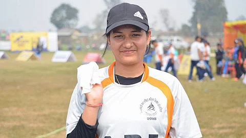 ഒറ്റ റൺ പോലും വിട്ടുകൊടുക്കാതെ അഞ്ജലി നേടിയത് ആറ് വിക്കറ്റ്; എതിർ ടീം ഓൾ ഔട്ടായത് വെറും 16 റൺസിന്