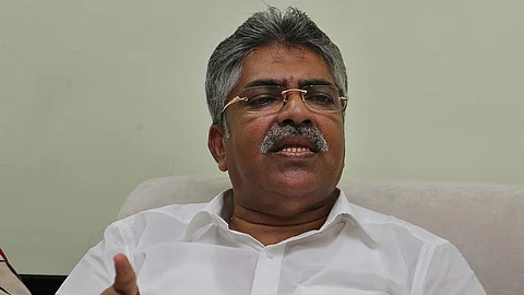 യു.ഡി.എഫ് സ്ഥാനാര്ത്ഥിയാകാന് സന്നദ്ധനെന്ന കമാല് പാഷ;എം.എല്എയായാല് ശമ്പളം വേണ്ട