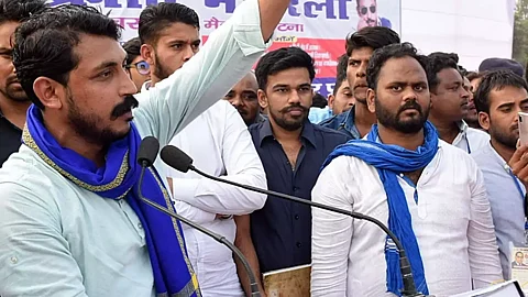 ചന്ദ്രശേഖര് ആസാദ് : ദളിതരുടെ ശബ്ദമായ പോരാളി, പൗരത്വ നിയമത്തിനെതിരെ യുവതയ്ക്ക് വീര്യമേകിയ പ്രക്ഷോഭ നായകന്