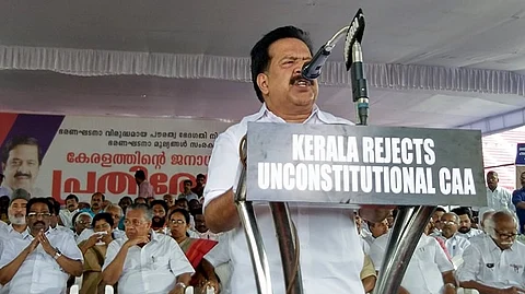 സംയുക്ത പ്രതിഷേധം കൂടിയാലോചനയില്ലാതെയെന്ന് വിമര്ശം; യുഡിഎഫ് യോഗത്തില് നിന്ന് വിട്ടുനിന്ന് മുല്ലപ്പള്ളിയും ആര്.എസ്.പിയും