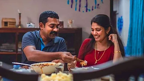 കെട്ട്യോളാണെന്റെ മാലാഖ, കാണേണ്ട ‘കുടുംബ’ സിനിമ