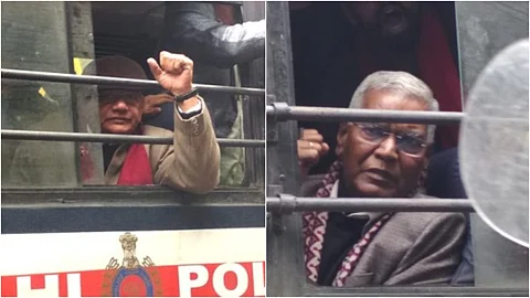 പൗരത്വനിയമം: പ്രക്ഷോഭം തുടരുന്നു; യെച്ചൂരിയും ഡി രാജയും അറസ്റ്റില്; ‘രാജ്യത്ത് പൊലീസ് രാജ്’