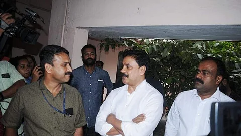 ദിലീപിന് തിരിച്ചടി ; നടിയെ ആക്രമിച്ച കേസില് പ്രതിപ്പട്ടികയില് നിന്ന് ഒഴിവാക്കണമെന്ന ഹര്ജി തള്ളി