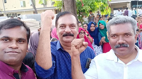 മനുഷ്യ മഹാശ്യംഖല: മുസ്ലിംലീഗ് നേതാവിനെ സസ്പെന്ഡ് ചെയ്തു; പിണറായി വിജയന് ന്യൂനപക്ഷങ്ങളുടെ ആശങ്കയകറ്റുന്നുവെന്ന് കെ എം ബഷീര്