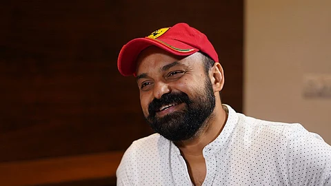 ചാക്കോച്ചന്@25, റൊമാന്റിക് ഹീറോയില് നിന്ന് വൈവിധ്യത തേടുന്ന നടനിലേക്ക്; അനിയത്തിപ്രാവ് 25 വര്ഷം ആഘോഷിച്ച് മലയാളം