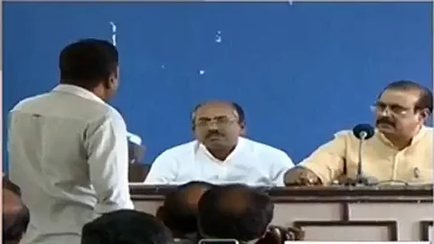 വാര്ത്താസമ്മേളനത്തിനിടെ മാധ്യമപ്രവര്ത്തകന് ഭീഷണി ; സെന്കുമാറിനെതിരെ പൊലീസ് കേസെടുത്തു