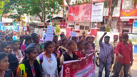സിഎഎ: സമരത്തില് പങ്കെടുത്തവര്ക്ക് കൗണ്സിലിങുമായി പോണ്ടിച്ചേരി സര്വകലാശാല; ഉത്തരവ് കത്തിച്ച് വിദ്യാര്ത്ഥികള്