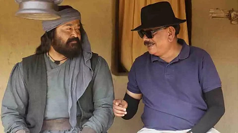 ഓണത്തിന് ഒരേയൊരു റിലീസ് ആയി മോഹന്ലാലിന്റെ മരക്കാര് അറബിക്കടലിന്റെ സിംഹം, ഓഗസ്റ്റ് 12ന്