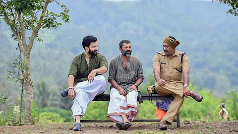 തിരക്കഥ പുറത്തുകൊടുക്കില്ലെന്ന വാശിയില്ല, അടുത്ത സംവിധാനം പുതിയ രണ്ടുപേരുടെ തിരക്കഥയിലെന്ന് സച്ചി