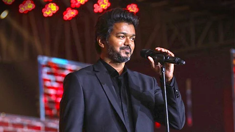 ‘നിങ്ങളുടെ വിജയം കൊണ്ട് അവരെ കൊല്ലുക, പുഞ്ചിരിയാല് സംസ്കരിക്കുക’; ക്ലീന്ചിറ്റിന് പിന്നാലെ നിലപാട് വ്യക്തമാക്കി വിജയ്