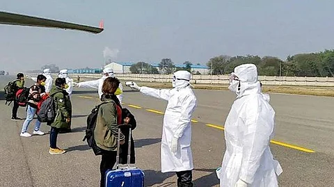 കൊറോണക്കാലത്തെ ലോക സഞ്ചാരം, മുരളി തുമ്മാരക്കുടി എഴുതുന്നു